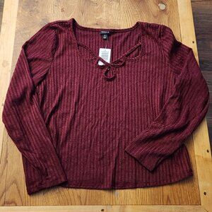 NWT Maroon Lightweight Torrid Top